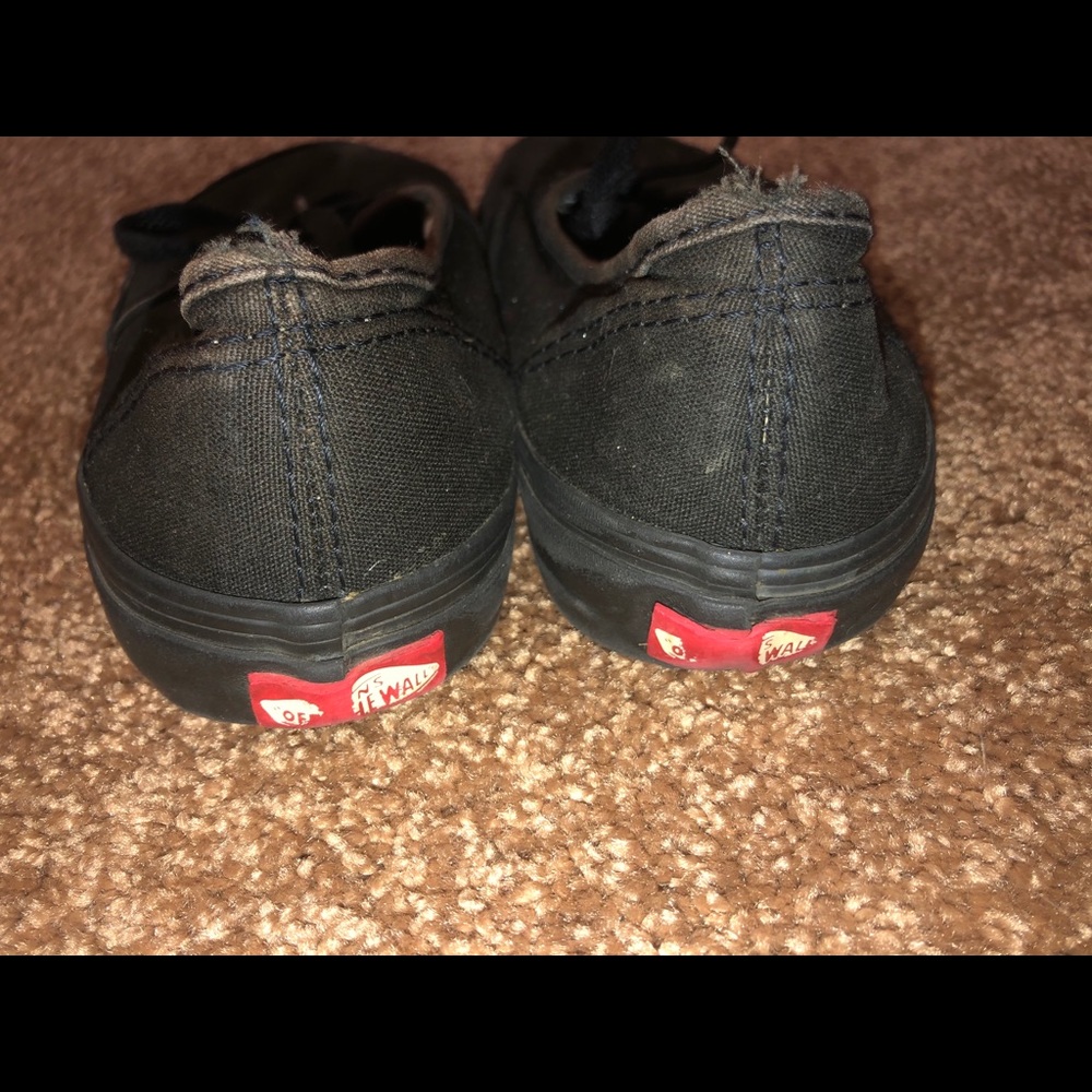 Vans - Picture 2 of 5